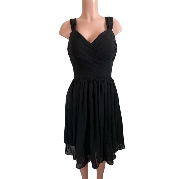 NWT Jaeden Black Ruched Sweetheart Neck Dress Size Medium - Picture 1 of 9